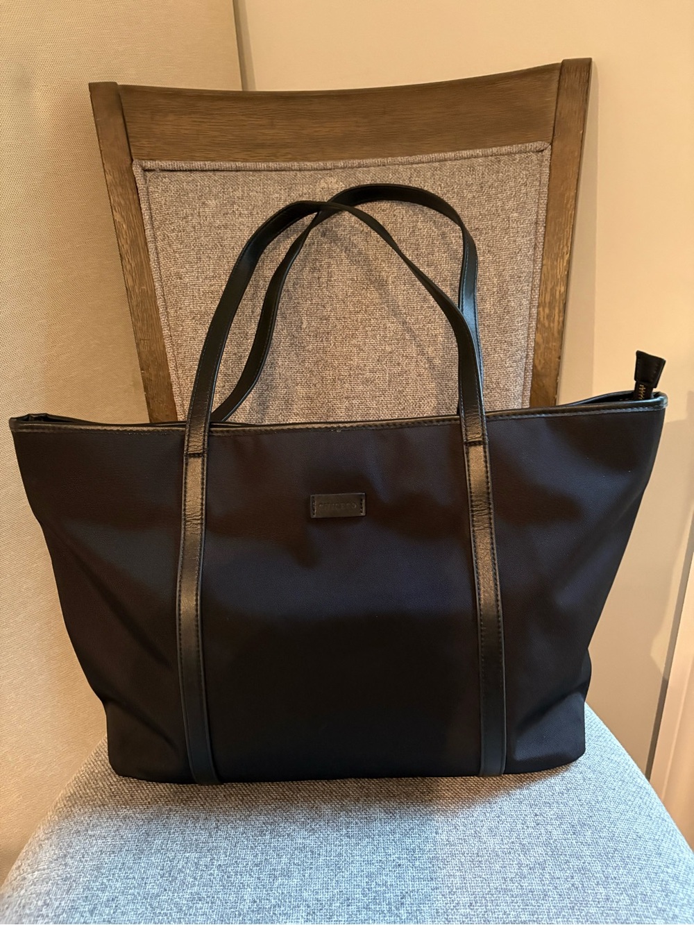 Chiceco Classic Black Tote Bag